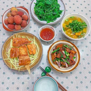 NHÀ EM Ở QUẬN 3 TRÊN ĐƯỜNG CAO THẮNG CẦN TÌM GẤP 1 CHỊ GIÚP VIỆC NHÀ LƯƠNG 13 TRIỆU. Ở LẠI ĐƯỢC