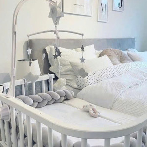 CĂN HỘ CHUNG CAO CẤP SUNRISE CITY QUẬN 7 TUYỂN 1 CÔ CHĂM EM BÉ 10 THÁNG TUỔI