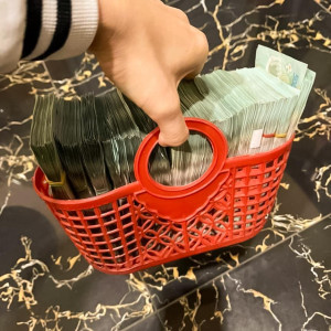 Tuyển gấp chị nấu ăn, dọn dep nhà phố có 1 lầu trên đường Ký Con- Phú Nhuận