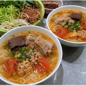 Nhà Em Ở Trên Đường Tạ Quang Bửu Quận 8 Em Cần Cô Giúp Việc Nhà Đi Làm Ngay Với Lương 13 Triệu
