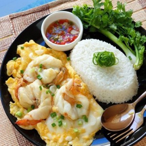 Em cần gấp cô giúp việc nhà
