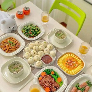 Gia đình em cần người chăm bà ạ