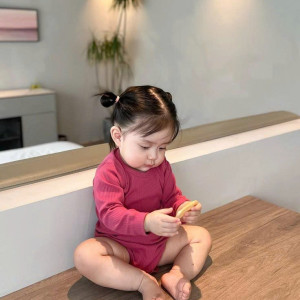 Nhà em 1 trệt 1 lầu ở đường Đào Trí Q7 , đang cần gấp 1 chị chuyên chăm bé. LƯƠNG 11 TRIỆU