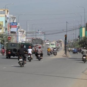 Nhà Mặt Phố Chỉ Có 1 Lầu Ở Gần Ngã Tư Ga Em cần Gấp Cô Về Phụ Lau Dọn Nhà Cửa