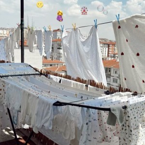 Trên đườngsố 4, Lê Thành, An Lạc, Quận Bình Tân. Cần gấp một cô sang giúp việc cho gd