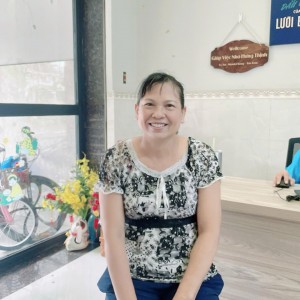 Chị Bé nhanh nhẹn chịu khó đang cần việc ngay ạ