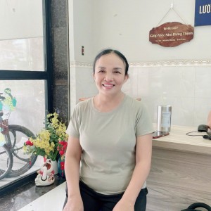 Chị Tám mới ở quê lên đang tìm việc bao ăn ở lại ạ