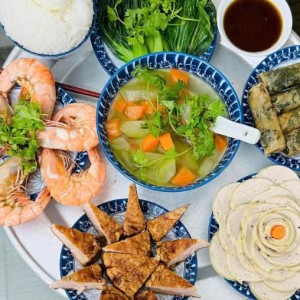 Cần người đi làm về ak