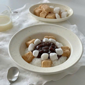 Tuyển gấp 1 cô chăm bé giỏi , có kinh nghiệm đi làm bao ăn ở lại ạ