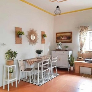 Hai mẹ con em đang ở Đảo Kim Cương quận 2 cần chị giúp việc nấu ăn, dọn dẹp nhà cửa. LƯƠNG 12 TRIỆU BAO ĂN Ở Ạ