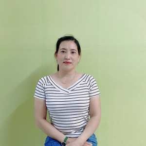 Em đang tìm việc cho chị Thơm mới ở quê lên ạ