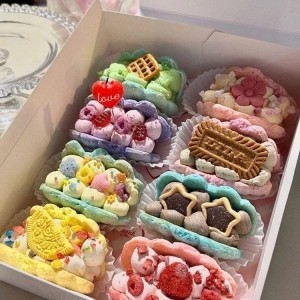 Tuyển gấp 1 cô chăm bà đi làm bao ăn ở lại ạ