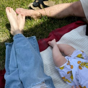 CHUNG CƯ PHÚ MỸ HƯNG CẦN GẤP CÔ CHĂM BÉ MÁT TAY VỀ CHĂM NÔM BÉ ĐƯỢC 9 THÁNG