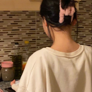 Tuyển Chị Về Lau Chùi + Nấu Ăn Cho Gia Đình Người Lớn Ở Quận 6 Ngay Bến Xe Chợ Lớn