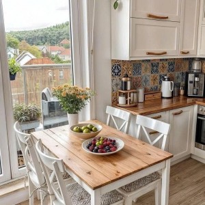 Em Cần Gấp 1 Chị Giúp Việc Nhà Làm Việc Tại Nhà Mặt 1 Lầu 1 Trệt Trên Đường Tên Lửa Quận Bình Tân Lương 13 Triệu Bao Ăn Ở Ạ