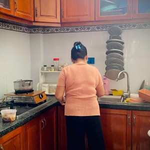 Nhà Em Ở Trên Đường Lê Quang Sung Quận 6. Tìm Gấp Cô Giúp Việc Đến Phụ Việc Nhà Giúp Em 1 Tay Nha.