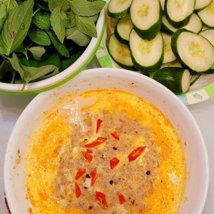 TRONG HÔM NAY EM CẦN TÌM GẤP 1 NGƯỜI GIÚP VIỆC CHUYÊN NẤU ĂN VÀ DỌN DẸP