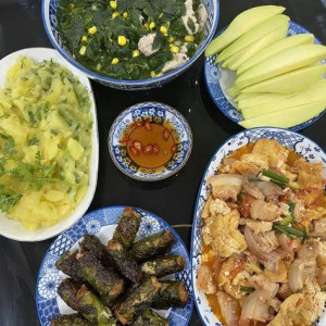 Nhà 1 trệt 1 lầu 55m2 đường Trần Phú quận 5 cần 1 cô giúp việc nhà bao ăn ở