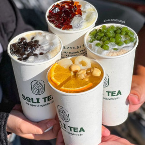 NHÀ MẶT TIỀN Ở NGAY  ĐƯỜNG BÀ HOM BÌNH TÂN CẦN CHỊ VỀ PHỤ TRÔNG COI NHÀ CỬA