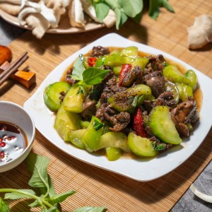 Tìm Gấp 1 Cô Về Lau Dọn Nhà Cửa Và Nấu Ăn Cho Gia Đình !!