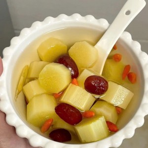Tuyển cô chuyên chăm bé ạ