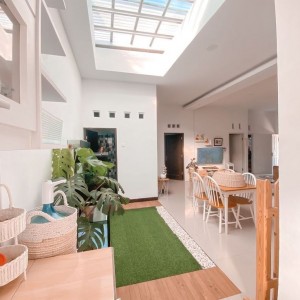 Nhà mặt phố có 1 trệt 1 lầu ở đường Phạm Đình Hổ- Quận 6, cần ngay cô giúp việc