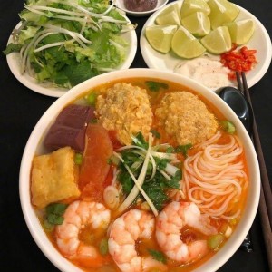 CẦN GẤP CÔ GIÚP VIỆC NHÀ LH 0966529171