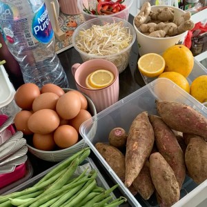 NHÀ EM NẰM TRÊN ĐƯỜNG TÂN KỲ TÂN QUÝ QUẬN TÂN PHÚ. TUYỂN GẤP 1 CHỊ ÍT VƯỚNG BẬN VỀ LÀM VIỆC NHÀ CHO GIA ĐÌNH !