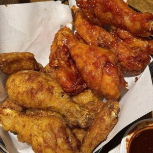 Gia đình em cần gấp 1 cô chăm bé giỏi , có kinh nghiệm , cô nào lm được alo e nha