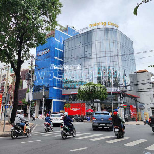 Cần gấp 1 chị về giúp việc làm ăn ở lại với gia đình em có 4 người lớn