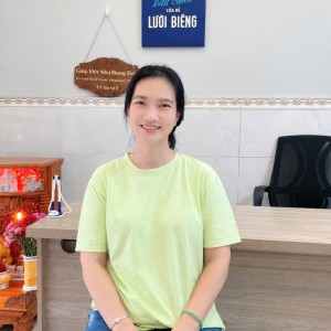 Chị Huệ đang tìm việc chuyên chăm bé phụ việc nhà bao ăn ở lại ạ