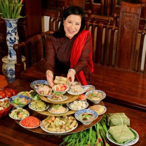 GIA ĐÌNH EM CẦN GẤP 1 CÔ GIÚP VIÊC Ở QUẬN 4, BAO ĂN Ở