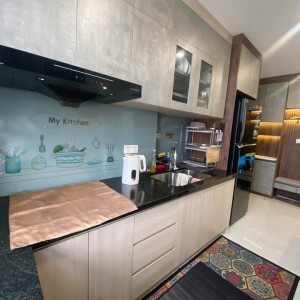 Em Cần Tìm  1 Chị Ít Vướng Bận Gia Đình Về Phụ Việc Nhà Cửa Cùng Em