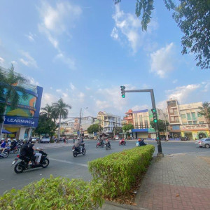 Nhà em cần tìm gấp cô giúp việc nhà bao ăn ở lại trên đường Mã Lò Quận Bình Tân.