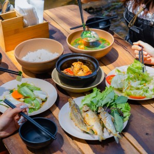 Tuyển một cô dưới 59 tuổi ở quận 5 gần chợ an đông với mức lương từ 13 triệu trở lên