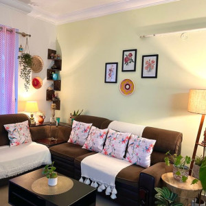 Nhà Em Chỉ Có 1 Lầu Ở Quận 11 Gần Đầm Sen. Cần Cô Gv Về Chỉ Dọn Dẹp Nhà Cửa