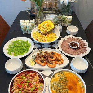 Tuyển gấp 1 cô chuyên chăm bé bao ăn ở lại ạ