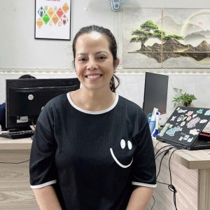 Chị Vân àm việc nhà giỏi , nấu ăn ngon đang tìm việc bao ăn ở lại ạ