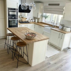 Trong sáng nay em cần tìm gấp 1 chị giúp việc chuyên nấu ăn dọn dẹp BAO ĂN Ở LẠI