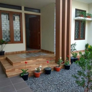 Hôm nay em cần gấp 1 cô về giúp việc nhà làm ở lại lâu dài trên đường Lê Văn Lương Q7 lương 13 triệu ạ