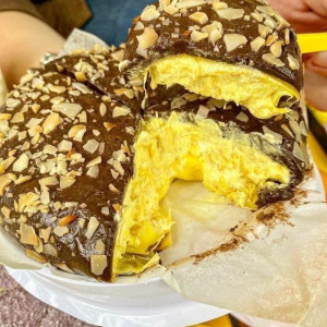 Gia đình em đang tuyển gấp ạ