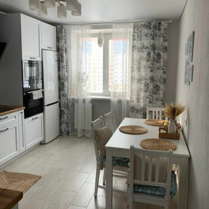 NHÀ 1 TRỆT 1 LẦU TẠI ĐƯỜNG ÂU CƠ, QUẬN TÂN BÌNH  CẦN TÌM 1 CHỊ GIÚP VIỆC BAO ĂN Ở LẠI