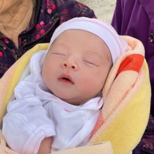 Tha thiết tìm cô chăm em bé 7 tháng cho đôi vợ chồng tại đường Hoa Sứ quận  phú nhuận