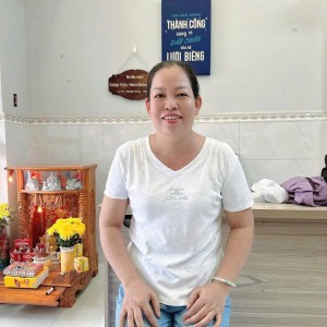 Chị gái em đang cần tìm việc đi làm ngay a