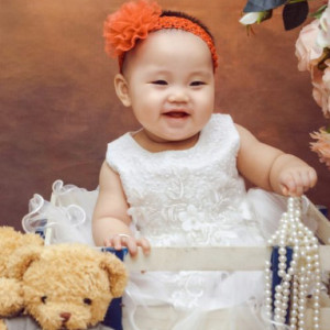 Tìm gấp chị chăm bé (Ở LẠI) - lương 13tr (Bao ăn ở) - Q. Tân Phú