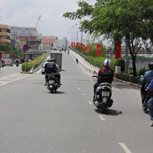 Trong hôm nay em cần gấp 1 cô về làm nội trợ cho gia đình em với mức lương cực cao, cực hấp dẫn tại Đoàn văn Bơ Quận 4- SG nha