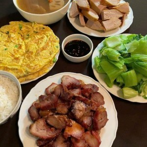 Gia đình e có 3 người đang ở Chung cư Sơn Kỳ 2 quận Tân Phú lương 14tr bao ăn ở lại