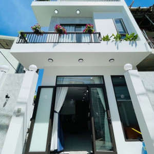 Tìm 1 Chị Giúp Việc Nhà Ở Chợ Thủ Đức