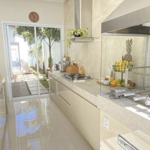 TẠI ĐƯỜNG HUỲNH MẪN ĐẠT QUẬN 5 EM TUYỂN GẤP CÔ GIÚP VIỆC ĐI LÀM NGAY LUÔN NHA