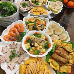 CẦN GẤP MỘT CÔ GIÚP VIỆC ĐI LÀM Ở LẠI, TẠI QUẬN 1 LƯƠNG 9 TRIỆU